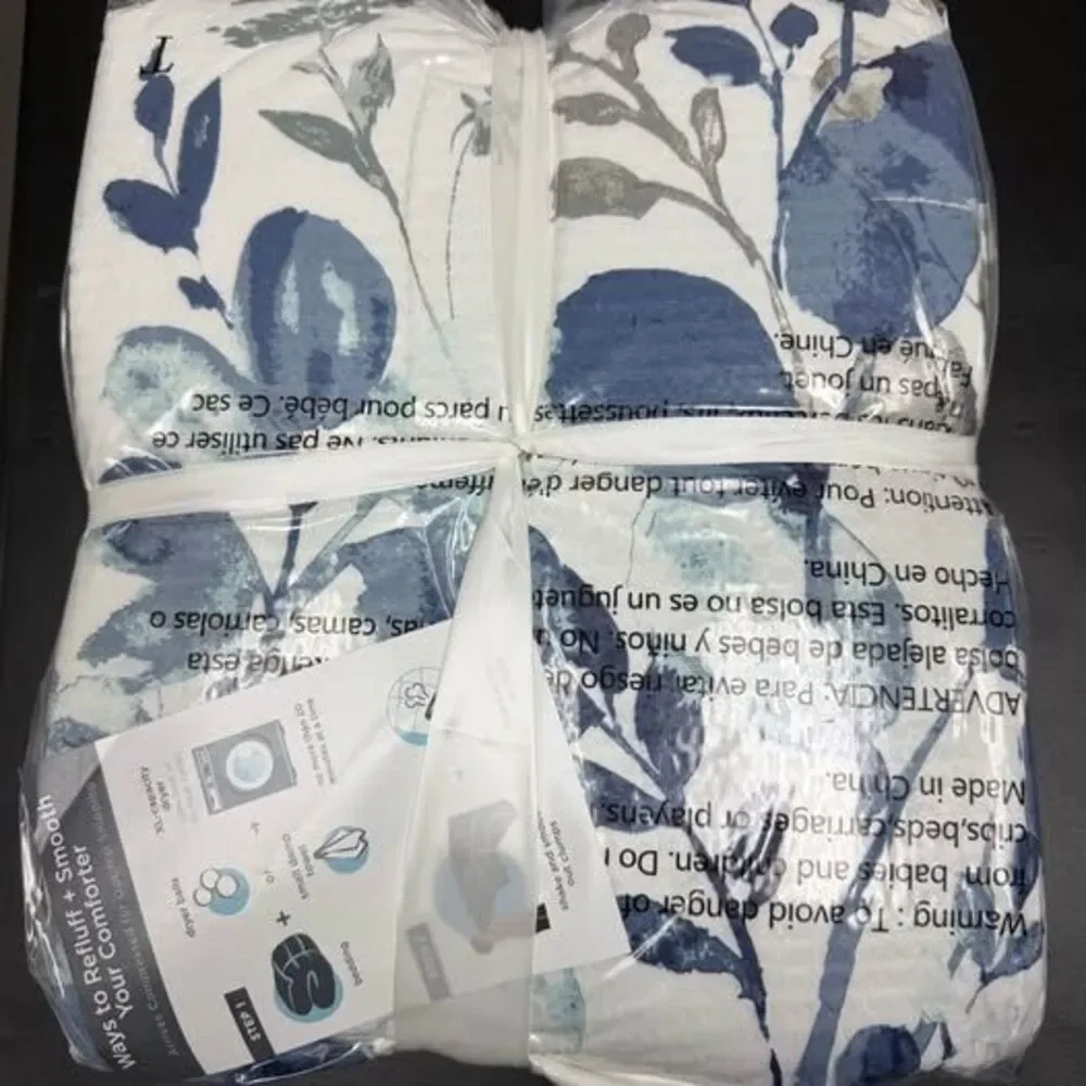 2 Piece Twin/Twin XL Comforter Set Floral Blue Reversible Botanical New